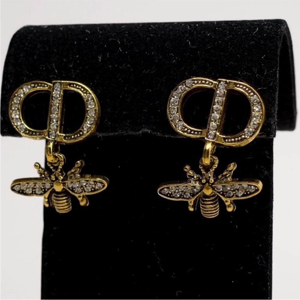 Elegant antique Gold tone Bee CRYSTALS  drop Earrings stainless steel